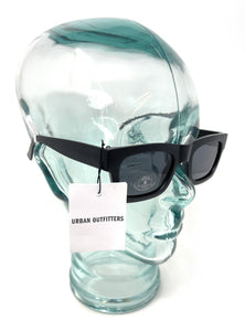 Sunglasses Women's Black Frame Black Lens 100% UVA UVB Urban Outfitters 40749 10