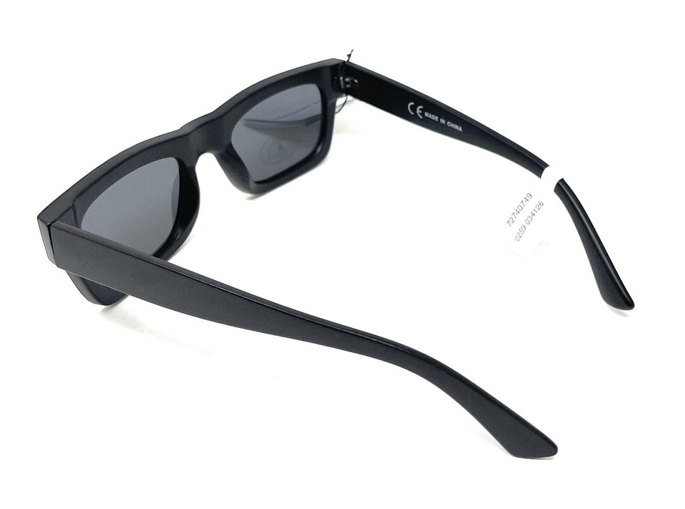 Sunglasses Women's Black Frame Black Lens 100% UVA UVB Urban Outfitters 40749 7
